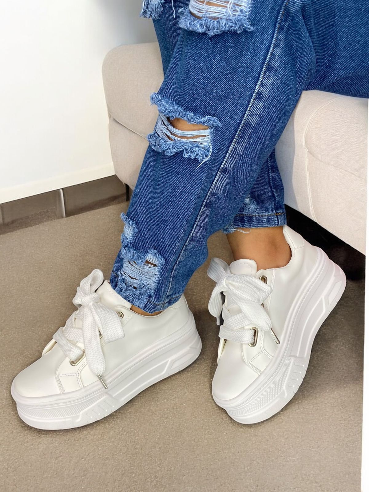 Tenis Maia