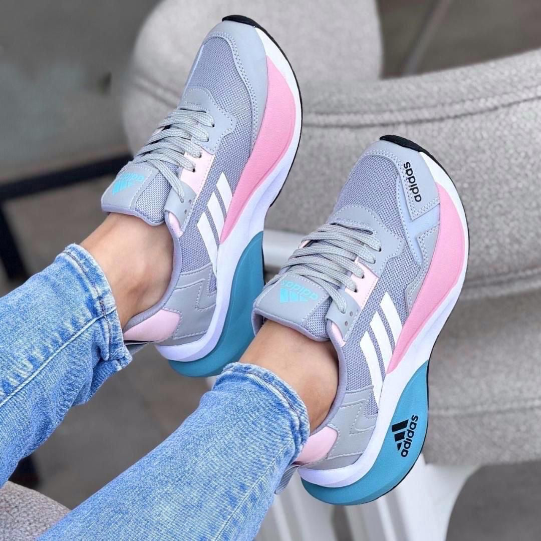 Tenis Ady