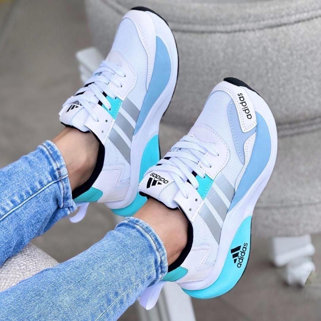 Tenis Ady