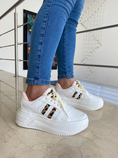 Tenis kai